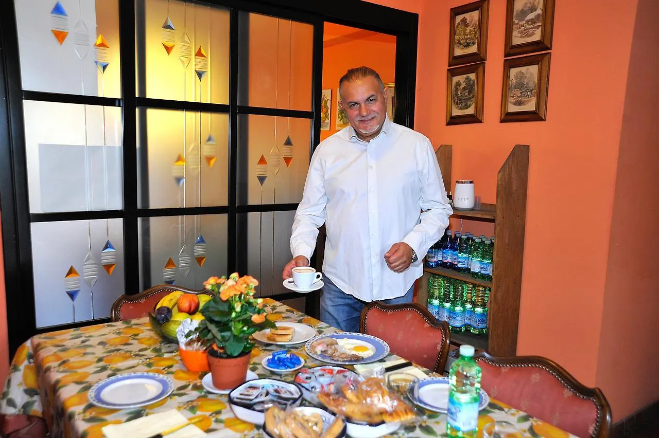 B B Green Bed & Breakfast Pero Italy