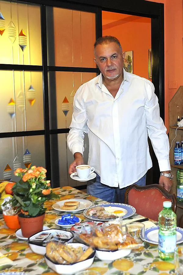 B B Green Bed & Breakfast Pero Italy